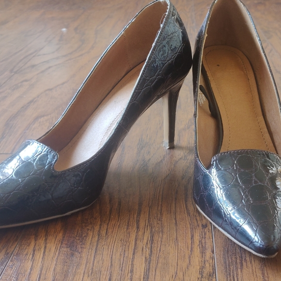 One of a kind vintage looking H&M Heels - Picture 3 of 5